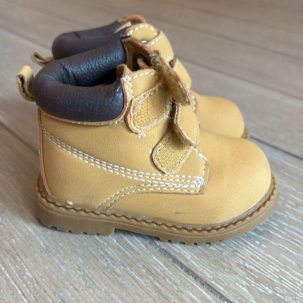 Baby Work Boots - Picture 2 of 3